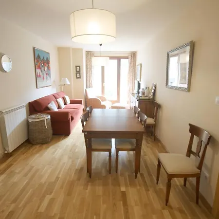 Charming Apartment *